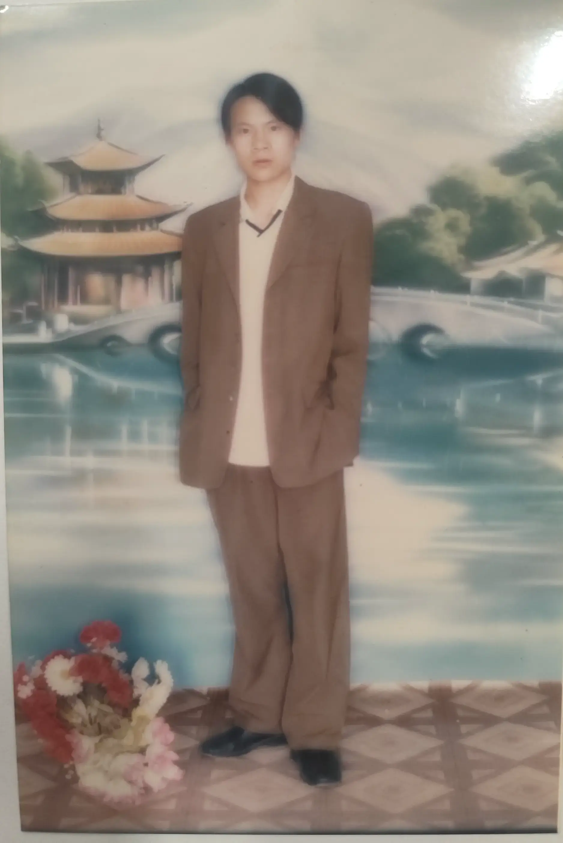 胡传虎，2006年。名字里带着虎，人却稳稳当当的，是那种让人放心的同学。